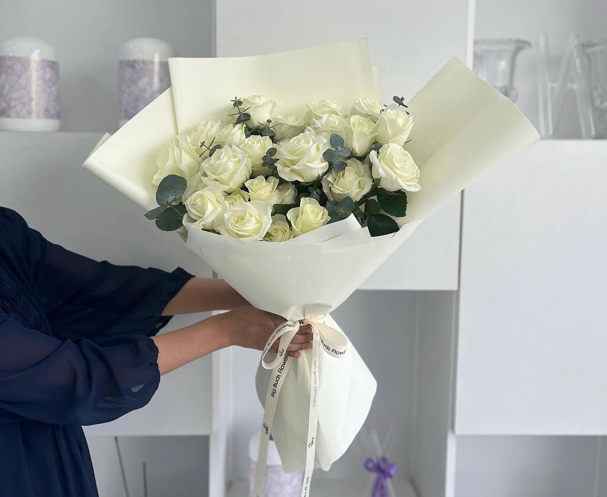 Modest Love Hand Bouquet
