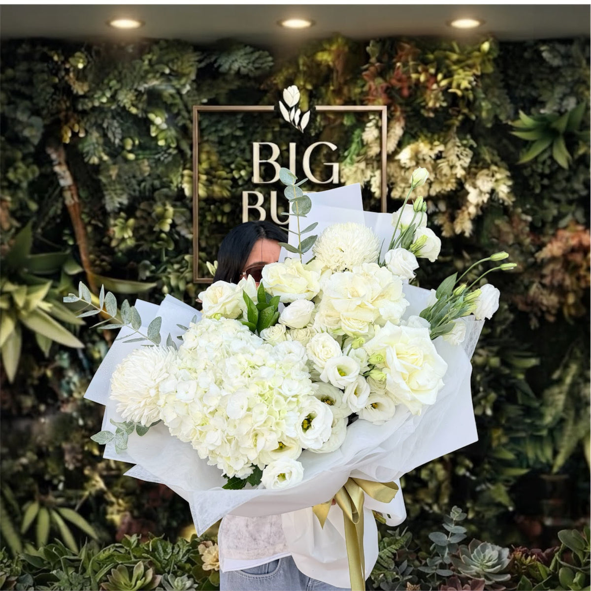 Golden Ivory Bliss Bouquet