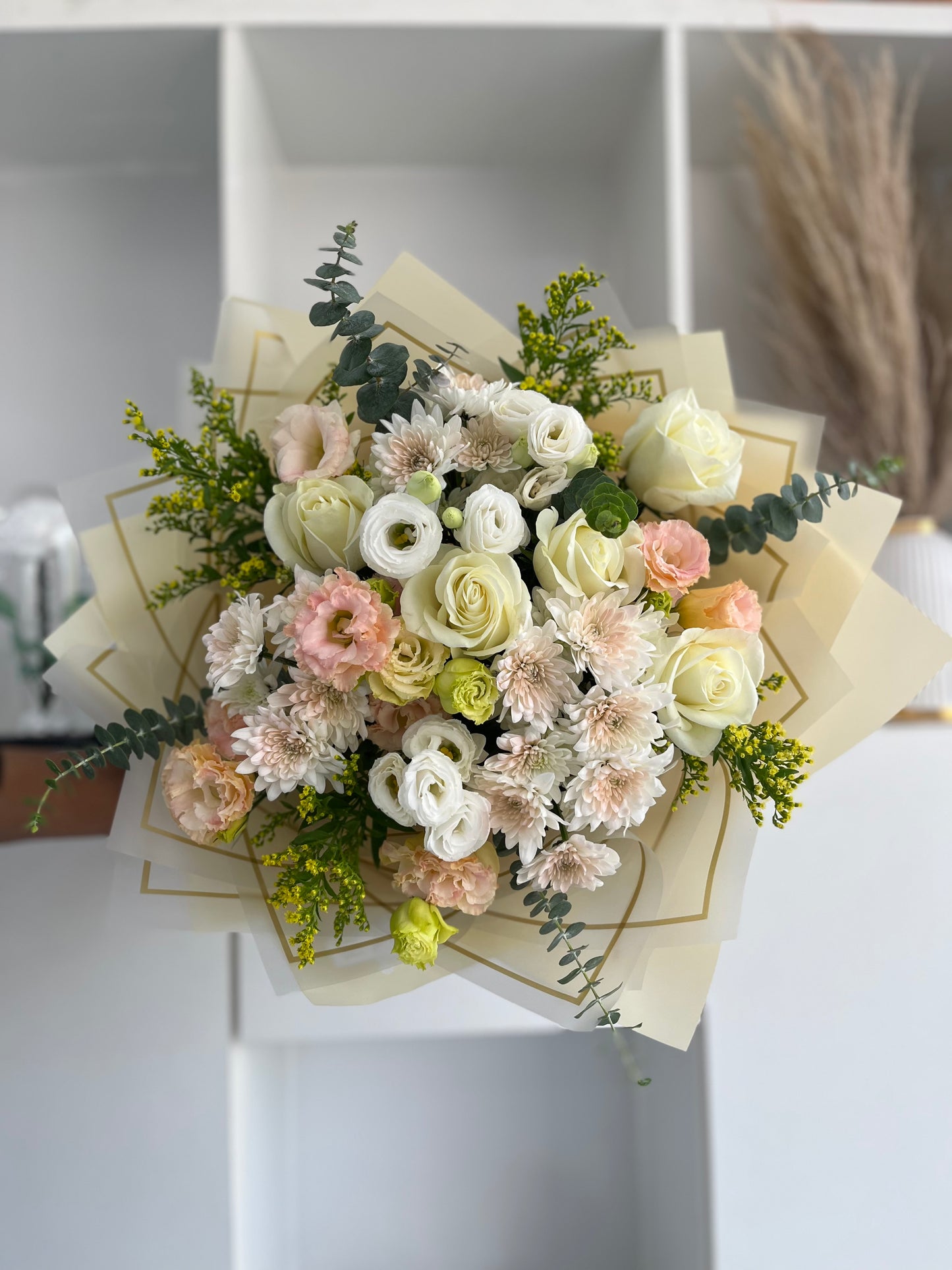 Bloomes Of Love Hand Bouquet